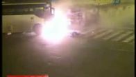 video Otobüs kamyonu biçti