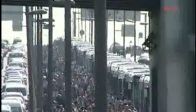 Metrobüs seferlerini durduran kaza!