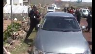 video Otomobilde başına sıktı