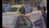 video Depremzedelerle polis arasında arbede!